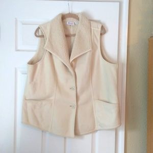 d&Co. Faux Suede and Sherpa Button-up Vest size XL